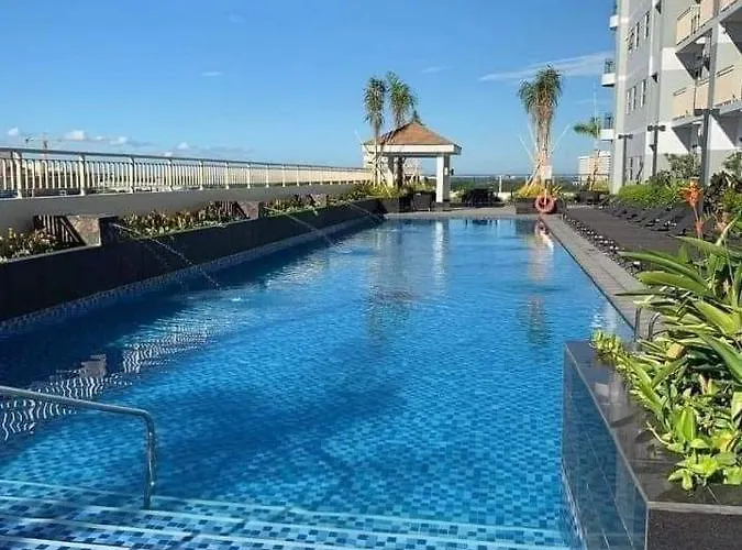 Coast By J 40th Floor Penthouse * Manila